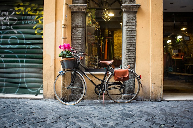 Exploring the Best Shopping Districts in Rome by Bike